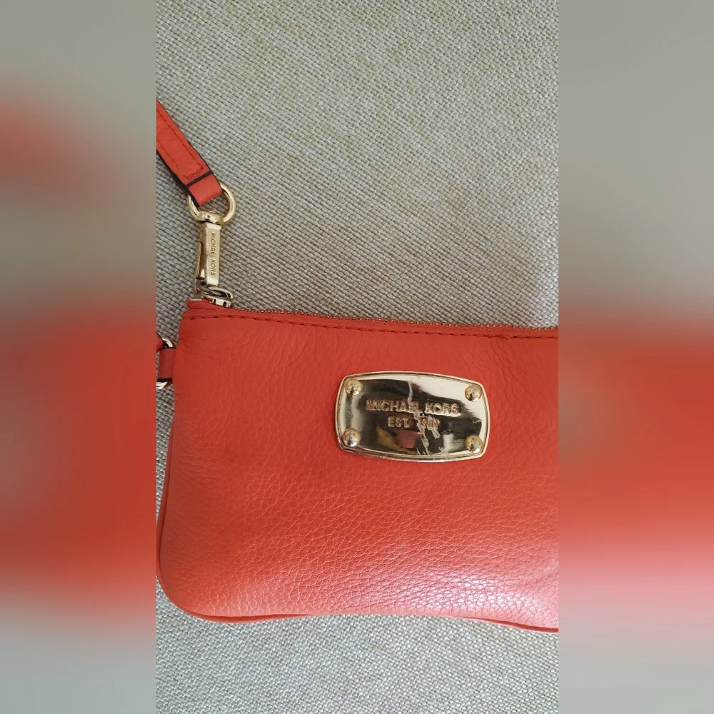 Michael Kors Fuchsia Colored Wristlet - Picture 9 of 10
